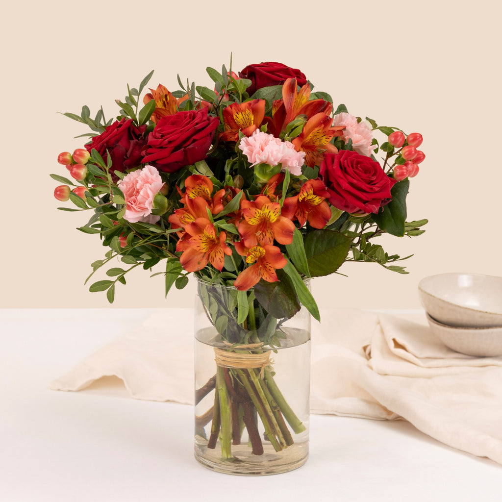 Mixed bouquet of warm orange and red tones / FF028-S-N