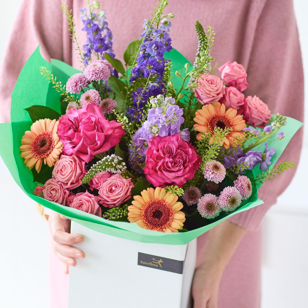 Lavish Bright Bouquet. / 501631
