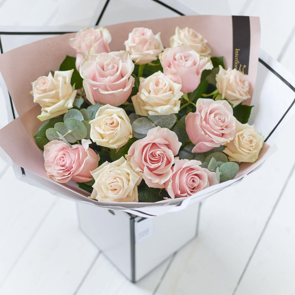 Beautifully Simple Pink Rose Bouquet / 501586