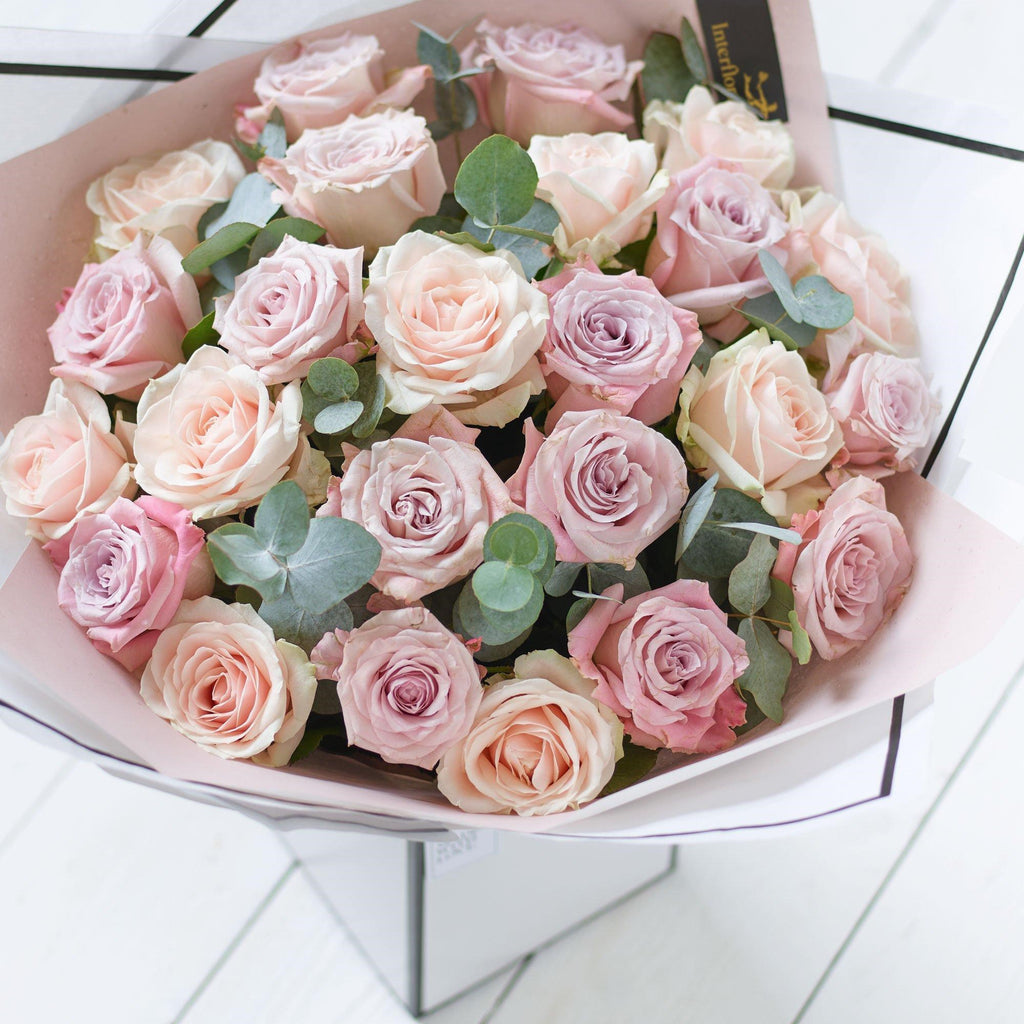 Beautifully Simple Luxury Pink Rose Bouquet. / 501588
